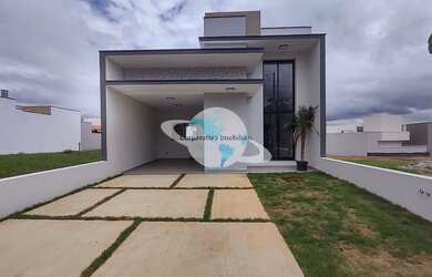 Imagem: A casa possui 3 Dormitórios, 2 Banheiros, 2 Vagas na garagem