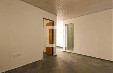 Imagem: A casa possui 1 Dormitório, 1 Banheiro e 40m² de Área e está