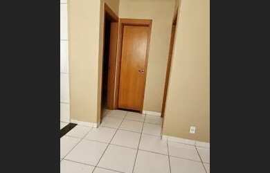 Imagem: O apartamento possui 2 Dormitórios, 1 Banheiro e 1 Vaga na