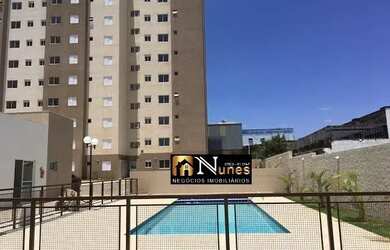 Imagem: O apartamento possui 2 Dormitórios, 1 Banheiro, 1 Vaga na garagem