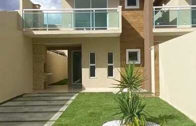 Imagem: A casa em condomínio possui 1 Dormitório, 3 Banheiros, 3 Vagas