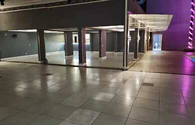 Imagem 3: Casa de festa. 500m² de Área, 5 Vagas na garageme1 Dormitório