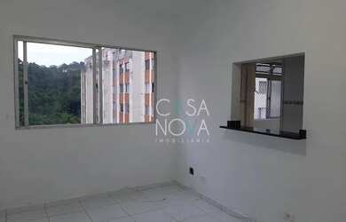 Imagem: O apartamento possui 1 Dormitório, 1 Banheiro, 1 Vaga na garagem