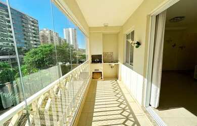 Imagem: O apartamento possui 3 Dormitórios, 3 Banheiros, 2 Vagas na