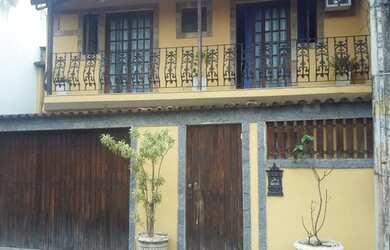 Imagem: A casa em condomínio possui 3 Dormitórios, 4 Banheiros, 2