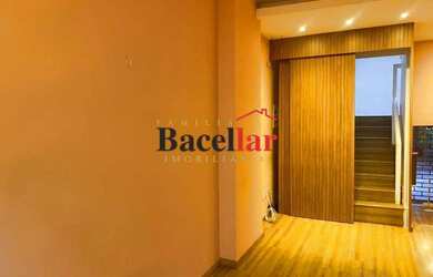 Imagem: O depósito possui 43m² de Área e está localizado em Tijuca