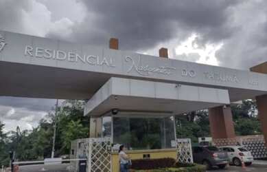 Imagem 2: ALUGO CASA MOBILIADA COM 3 QTOS. E QUINTAL EM CONDOMÍNIO