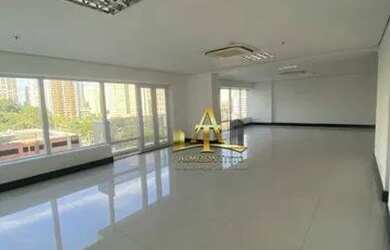 Imagem: O depósito possui 2 Vagas na garagem, 100m² de Área e está