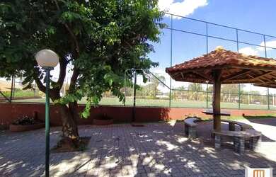 Imagem: A casa em condomínio possui 3 Dormitórios, 3 Banheiros, 2