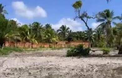 Imagem: O terreno possui 9.090m² de Área e está localizado em Porto