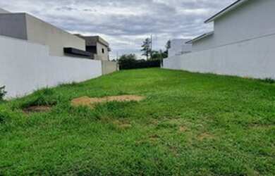 Imagem: O terreno possui 377m² de Área e está localizado em Terra