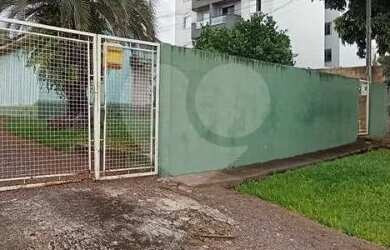 Imagem: O terreno possui 660m² de Área e está localizado em Cancelli