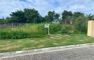 Imagem: O terreno possui 400m² de Área e está localizado em Recreio