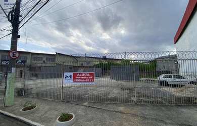 Imagem: O terreno possui 1.110m² de Área e está localizado em Trindade