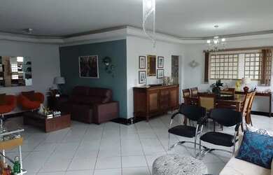 Imagem: A casa em condomínio possui 3 Dormitórios, 5 Banheiros, 3