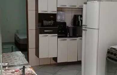 Imagem: A casa possui 2 Dormitórios, 2 Banheiros, 1 Vaga na garagem