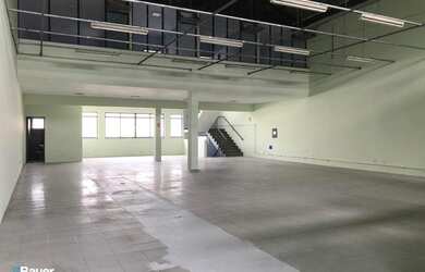 Imagem: O depósito possui 611m² de Área e está localizado em Jardim