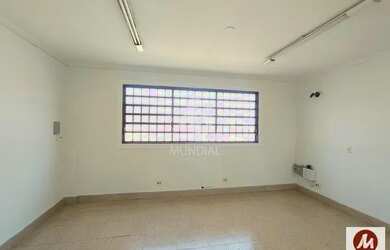 Imagem: O depósito possui 100m² de Área e está localizado em Campos