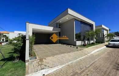 Imagem: A casa em condomínio possui 4 Dormitórios, 5 Banheiros, 4