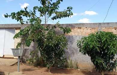 Imagem: O terreno possui 220m² de Área, Imóvel novo e está localizado