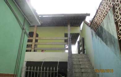 Imagem: A casa possui 2 Dormitórios, 2 Banheiros, 70m² de Área e