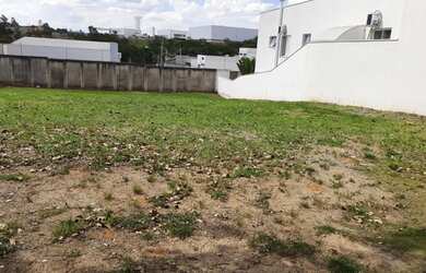 Imagem 2: Condomínio maravilhoso com lago mata com trilha e playground quadra poliesportiva...