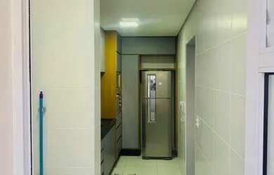 Imagem: O apartamento possui 3 Dormitórios, 2 Banheiros, 2 Vagas na