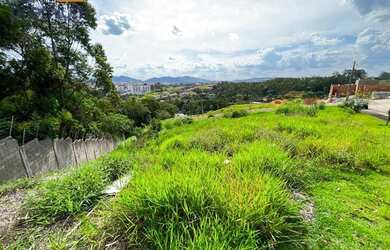 Imagem: O terreno possui 348m² de Área e está localizado em Parque