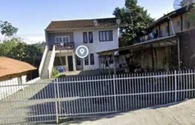 Imagem: A casa possui 4 Dormitórios, 4 Banheiros, 4 Vagas na garagem