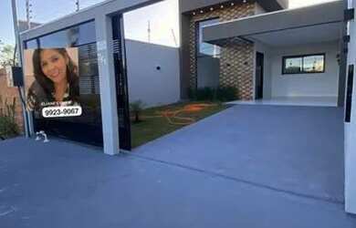 Imagem: A casa possui 3 Dormitórios, 3 Banheiros, 3 Vagas na garagem