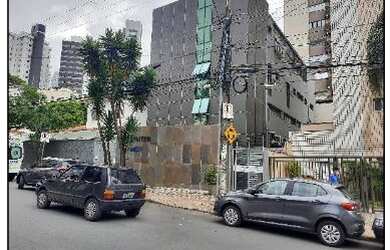 Imagem: O depósito possui 1 Vaga na garagem e 10m² de Área e está