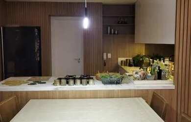 Imagem: O apartamento possui 4 Dormitórios, 4 Banheiros, 2 Vagas na