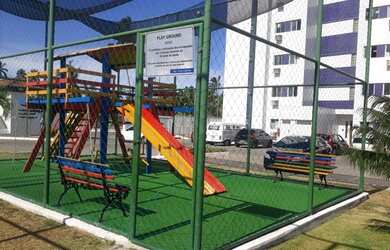 Imagem: O apartamento possui 3 Dormitórios, 1 Banheiro, 2 Vagas na