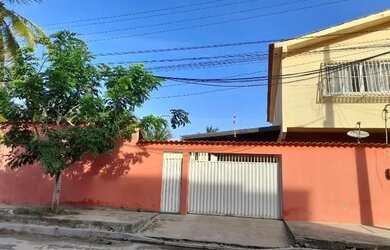 Imagem: A casa possui 4 Dormitórios, 4 Banheiros, 3 Vagas na garagem