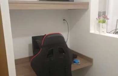 Imagem: A casa possui 2 Dormitórios, 1 Banheiro, 2 Vagas na garagem