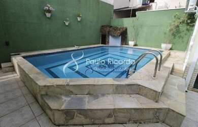 Imagem: A casa em condomínio possui 4 Dormitórios, 3 Banheiros, 2