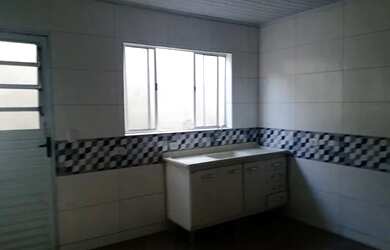 Imagem: A casa possui 1 Dormitório e está localizado em Jardim Sabiá