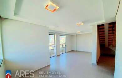 Imagem: O apartamento possui 3 Dormitórios, 1 Banheiro, 2 Vagas na