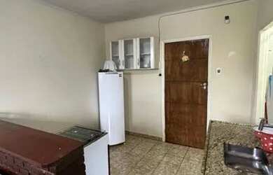 Imagem: O apartamento possui 1 Dormitório, 1 Banheiro, 42m² de Área