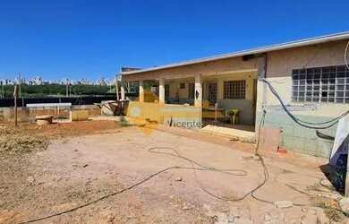 Imagem: O terreno possui 300m² de Área e está localizado em Setor