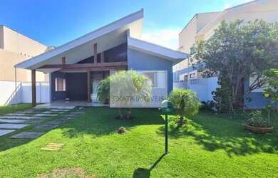 Imagem: A casa em condomínio possui 4 Dormitórios, 3 Banheiros, 1