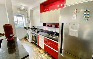 Imagem: O apartamento possui 3 Dormitórios, 1 Banheiro, 1 Vaga na garagem