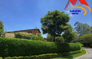 Imagem: A casa em condomínio possui 4 Dormitórios, 4 Banheiros, 3