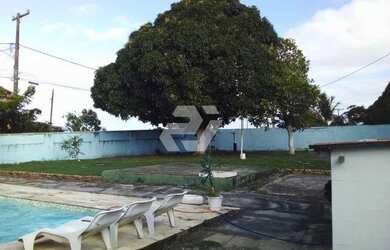 Imagem: A casa possui 3 Dormitórios, 4 Banheiros, 4 Vagas na garagem