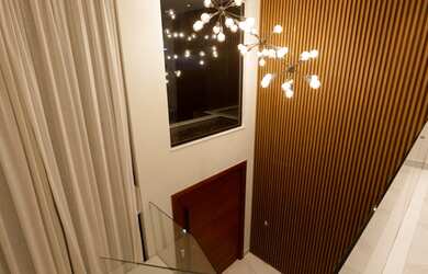 Imagem 6: Casa de condomínio para venda possui 400 metros quadrados com 4 quartos