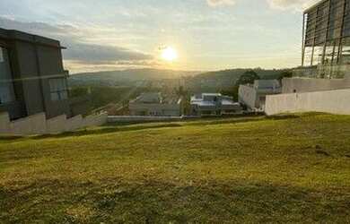 Imagem: O terreno possui 1.000m² de Área e está localizado em Tamboré