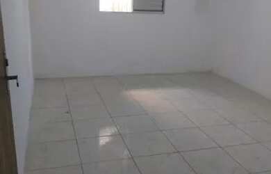 Imagem: A casa possui 1 Dormitório, 1 Banheiro, 40m² de Área e está