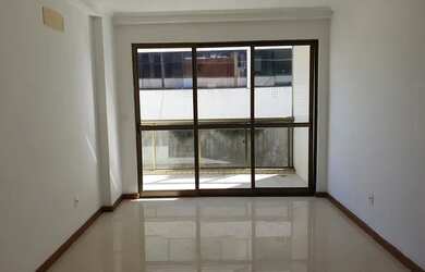 Imagem: O apartamento possui 3 Dormitórios, 3 Banheiros, 2 Vagas na