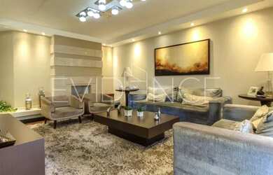 Imagem: O apartamento possui 4 Dormitórios, 5 Banheiros, 3 Vagas na