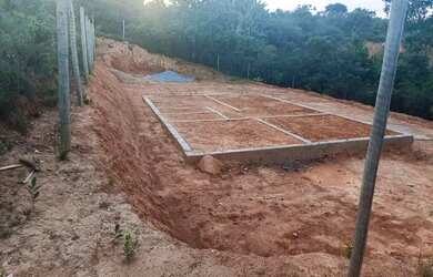 Imagem: O terreno possui 600m² de Área e está localizado em Divinópolis